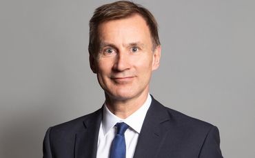 Chancellor Hunt earmarks £320m for funds backing UK innovation - banking industry news Chancellor Hunt earmarks £320m for funds backing UK innovation