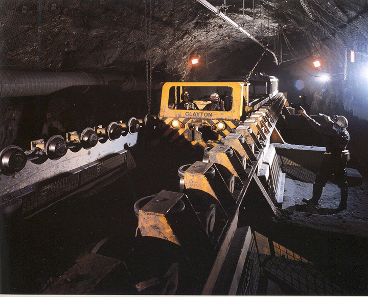 A Clayton locomotive using an overhead line