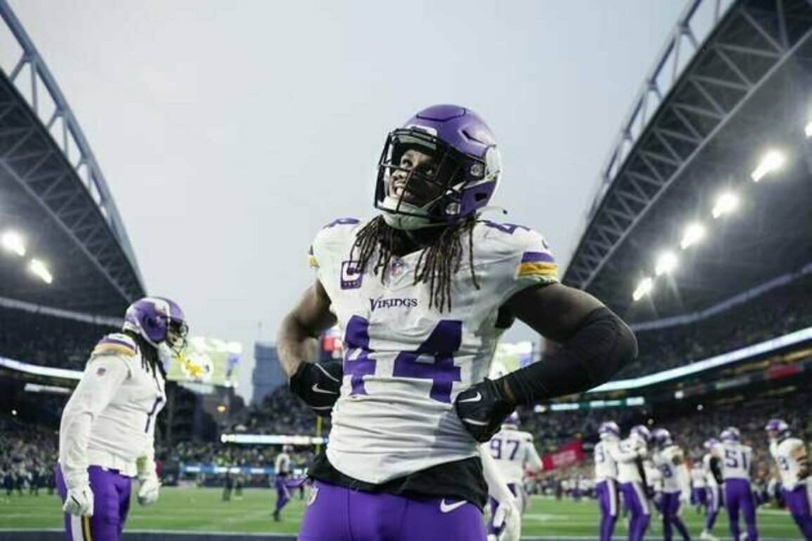 Vikings S Josh Metellus agrees to multi-year extension