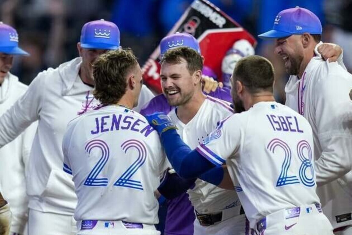 Lane Thomas, Royals outslug Angels in 10 innings