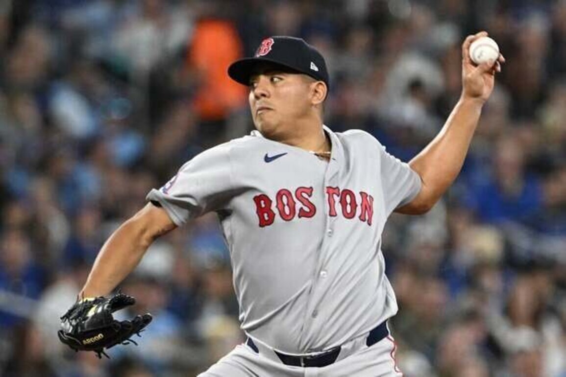 Despite win, Red Sox strive to overcome home hitting woes in clash vs. Phillies