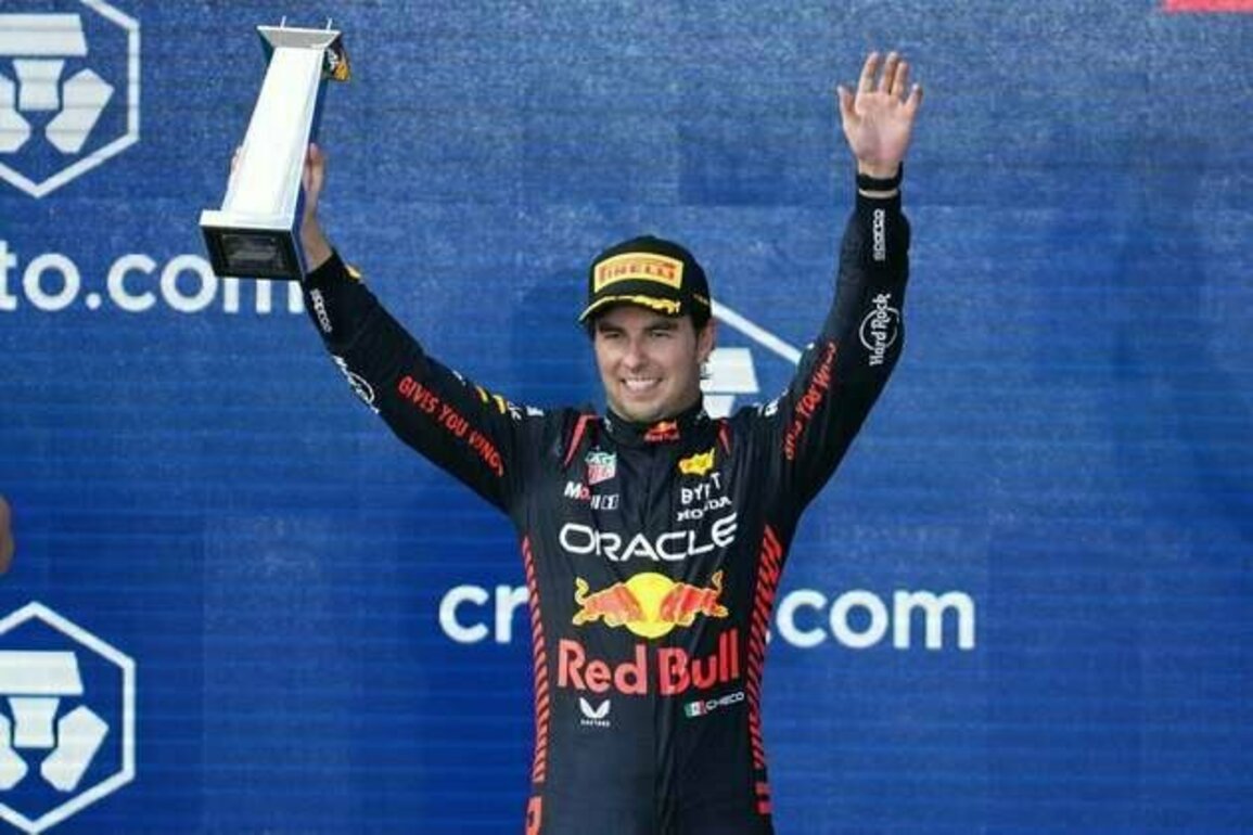Sergio Perez in discussions with teams about '26 return