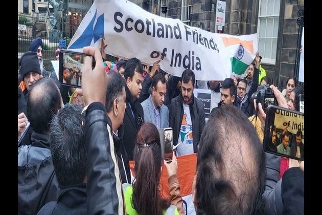 Edinburgh: Scottish rights hold rally in support of CAA