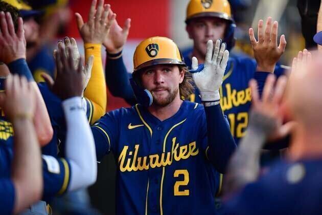 Brewers break game open in fifth, shut down Angels