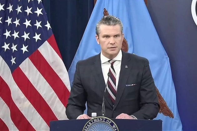 U.S. torpedoes ship in Indian Ocean, abandons survivors