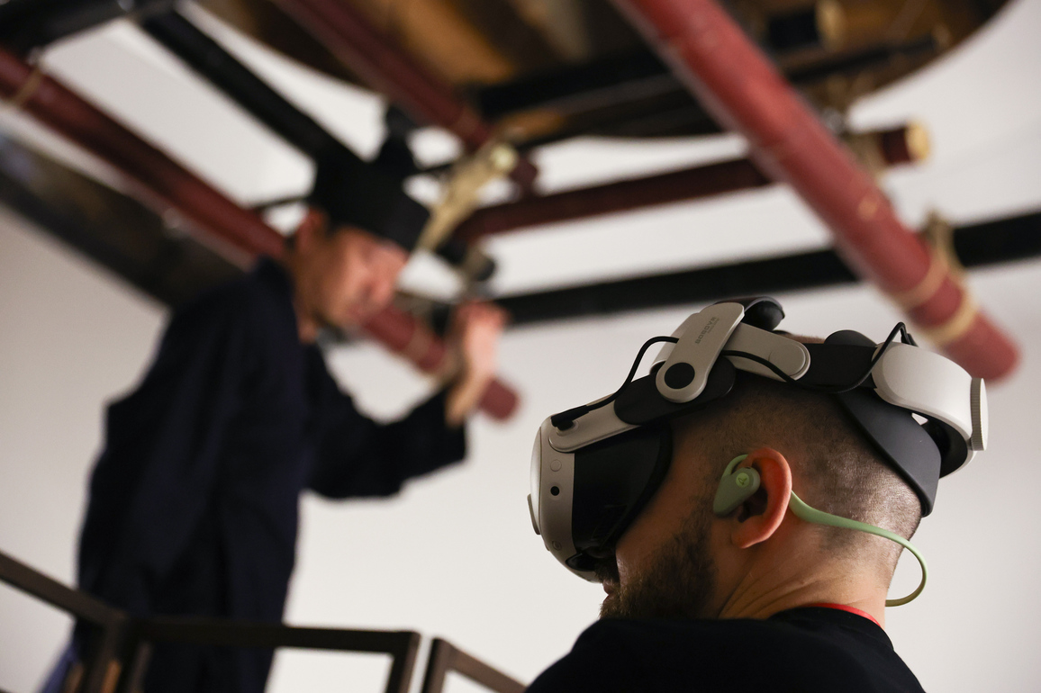 ITALY-VENICE-FILM FESTIVAL-VR