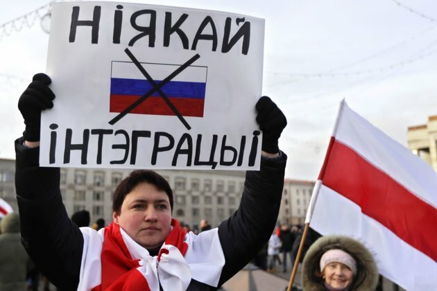 Belarus To Borrow $500 Million From China As Russia Stalls