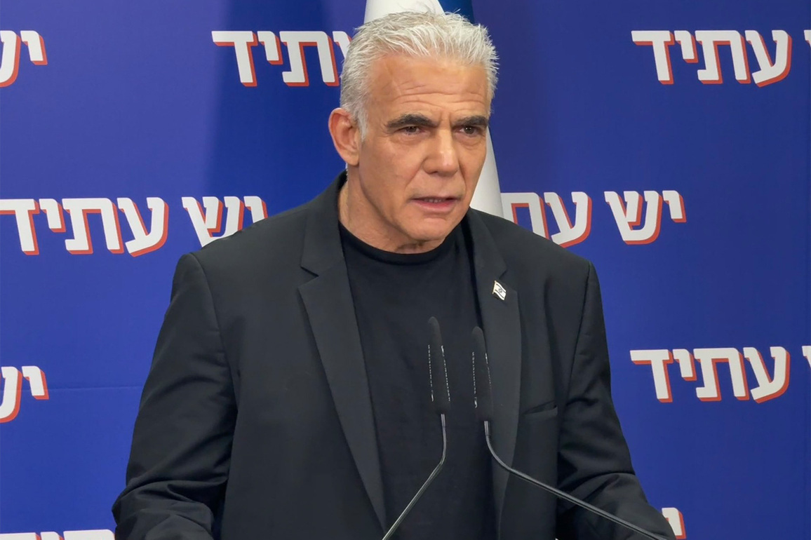 "Political disaster," Israeli Oposition leaderYair Lapid slams Netanyahu's position as US-Iran agree on ceasefire