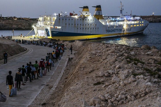 Putin behind EU migrant crisis Polish diplomat
