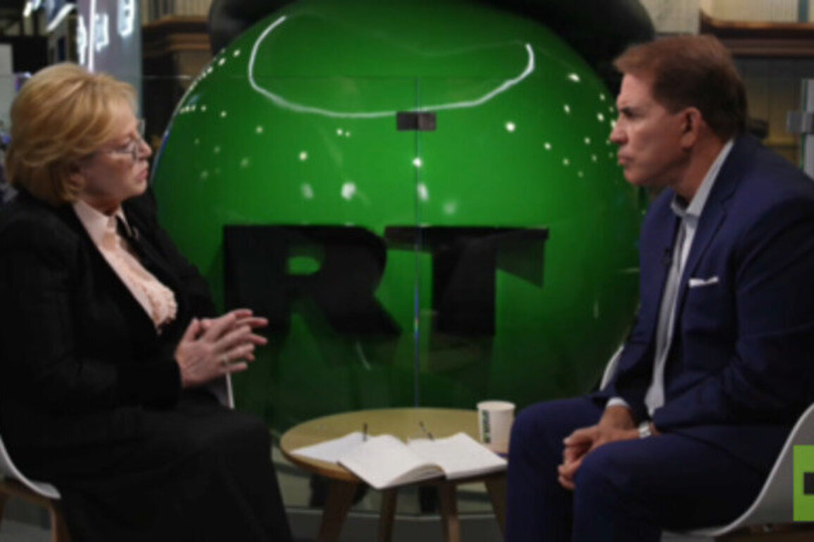 AI becomes 'powerful weapon' against cancer in Russia's custom vaccine push (VIDEO)