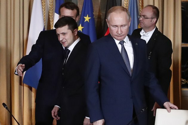 Zelensky urges direct talk with Putin