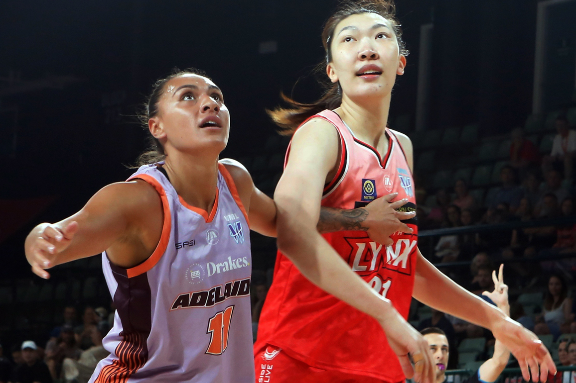 (SP)AUSTRALIA-PERTH-BASKETBALL-WNBL-PERTH LYNX VS ADELAIDE LIGHTNING