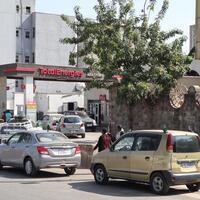 Ethiopia urges fuel conservation, accelerates shift to EVs amid global supply concerns