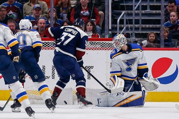 Avalanche knock off Blues