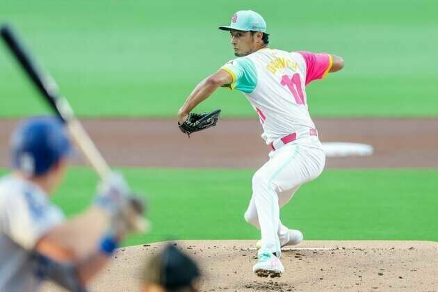 Padres edge Dodgers, grab share of first place in NL West