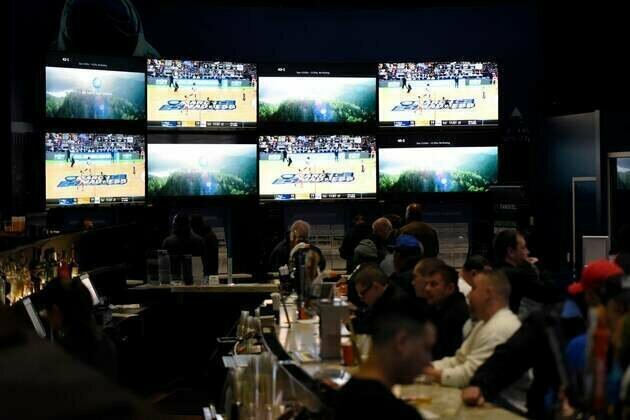 Pitt coach Pat Narduzzi flames NCAA's approval of betting on pro sports