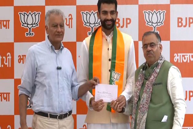Former Vice President Krishan Kant's grandson Virat Kant joins BJP