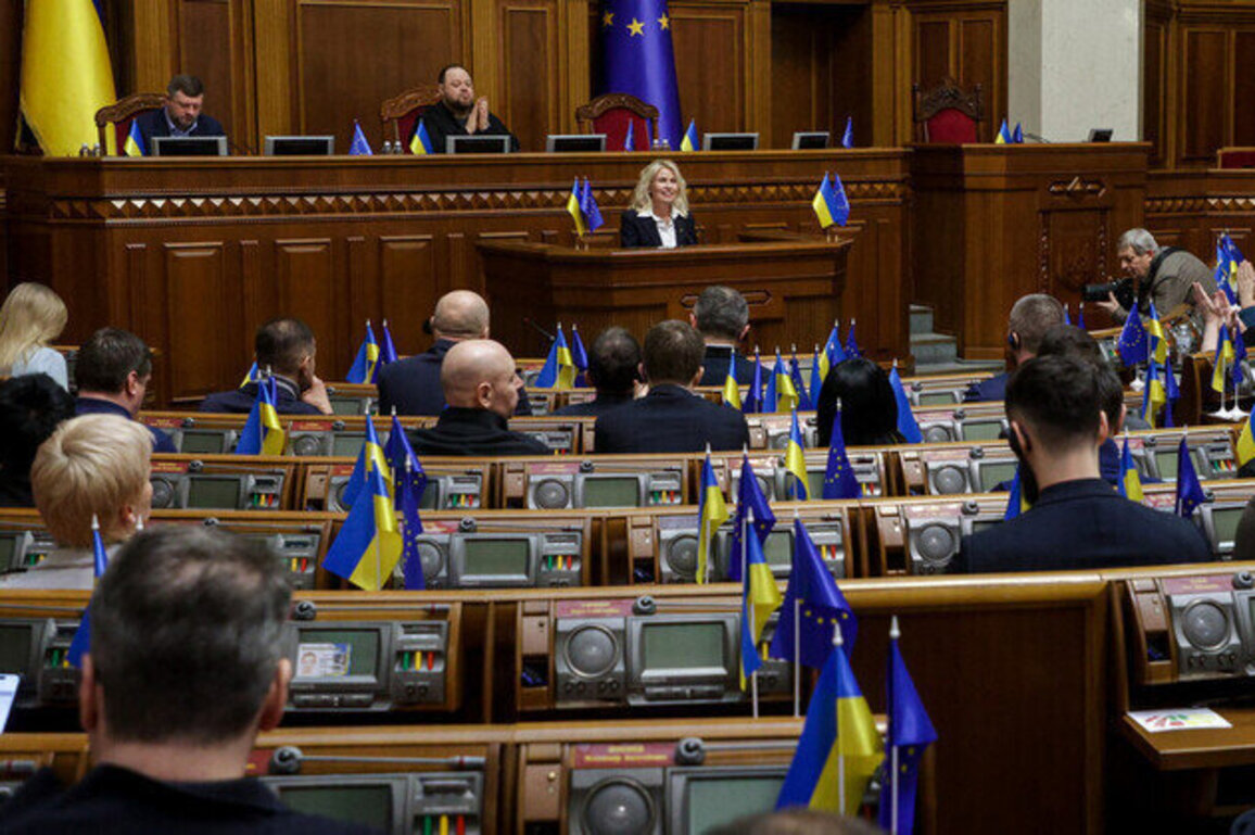 More than 40 Ukrainian MPs investigated for corruption  prosecutors