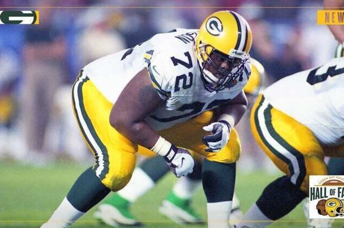 Green Bay 'felt like home' to small-town Texan Earl Dotson