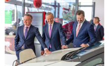 Labor leader Anthony Albanese (centre)