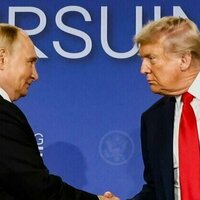 After Phone Call, Trump Says He Will Meet Putin In Budapest 