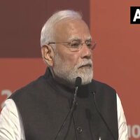PM Modi pushes 'Atmanirbhar Bharat' mission with "Zero Defect, Zero Effect"