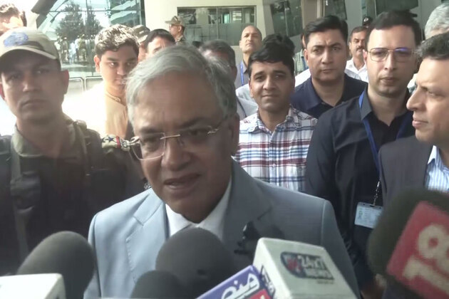 CEC Gyanesh Kumar arrives in J-K on three-day visit, to interact with Booth Level Officers in Budgam