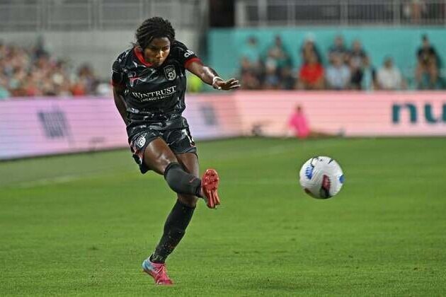 Wave make splash signing of Brazilian star Ludmila