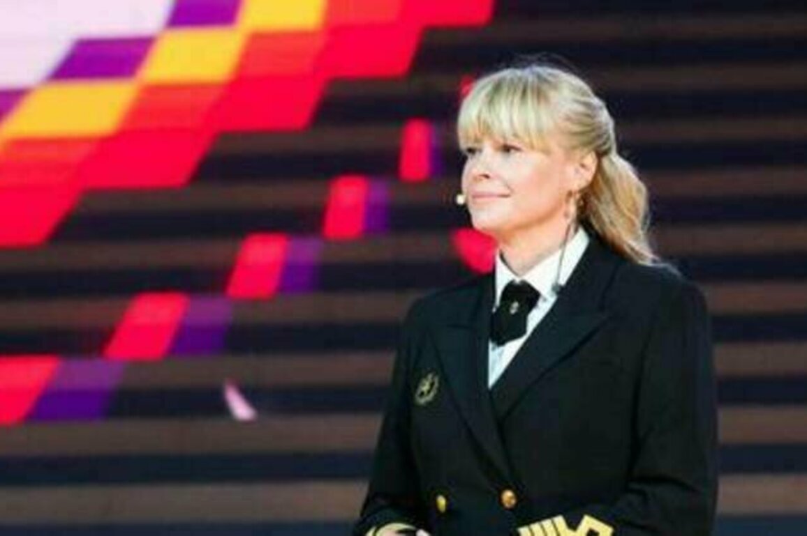 World's first female nuclear icebreaker captain takes command