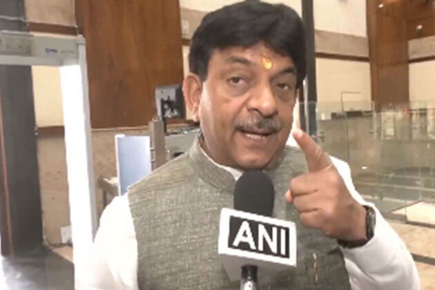 "Entire world watching how PM Modi leads India amid global crisis": UP Minister Kapil Dev Agrawal