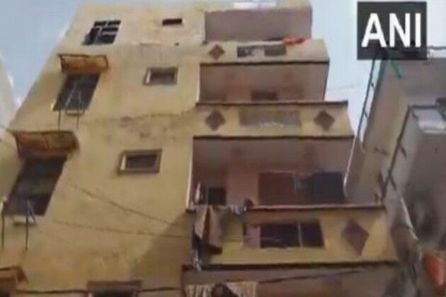 Delhi: Four-storey building in Bihari Colony tilts, municipal corporation vacates occupants
