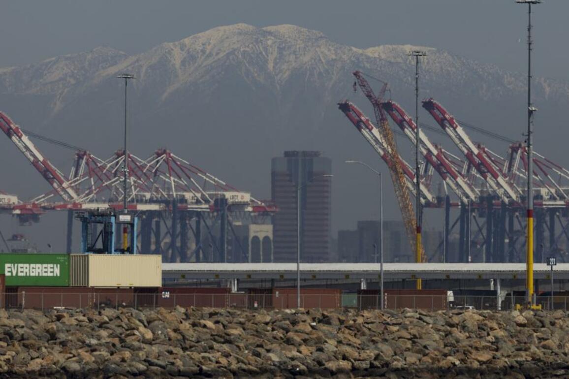 Los Angeles remains nation's smoggiest city for 25th time in 26 years, despite progress