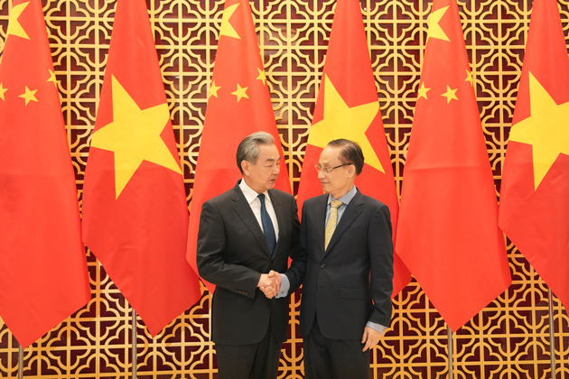 VIETNAM-HANOI-WANG YI-VIETNAMESE FM-MEETING