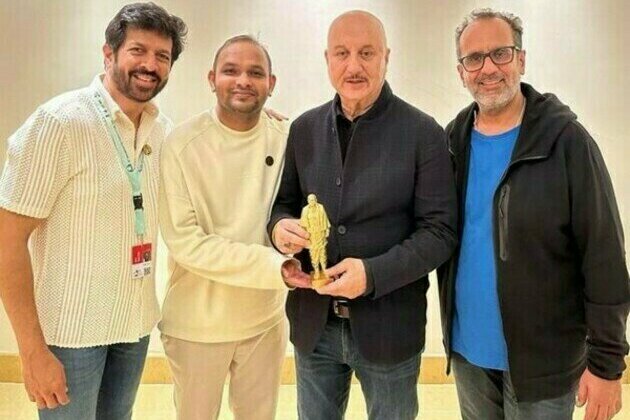 Leading filmmakers and Producer Mahaveer Jain celebrate Glorious journey of Anupam Kher and the success of Uunchai