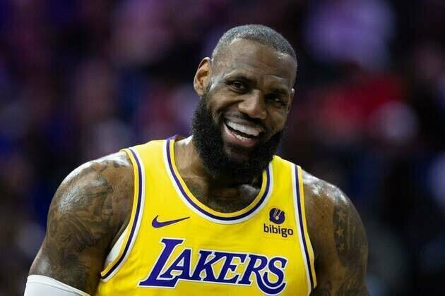LeBron James 'Second Decision': cognac, not retirement