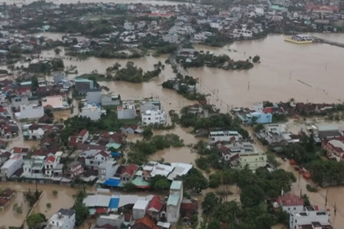 Human tragedy eclipses tourist turmoil amid Vietnams deadly floods