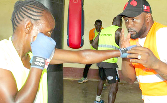 Batantu (ku ddyo) ng'awa Suzan Akello obukodyo Batantu (ku ddyo) ng'awa Suzan Akello obukodyo