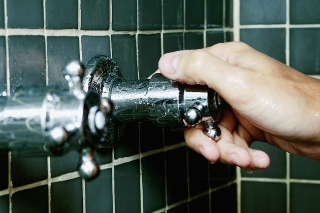 Why do Europeans have to sacrifice hot showers to &#039;stick it to Putin