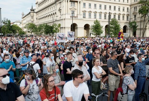 Hungarians Protest Planned Chinese University Campus