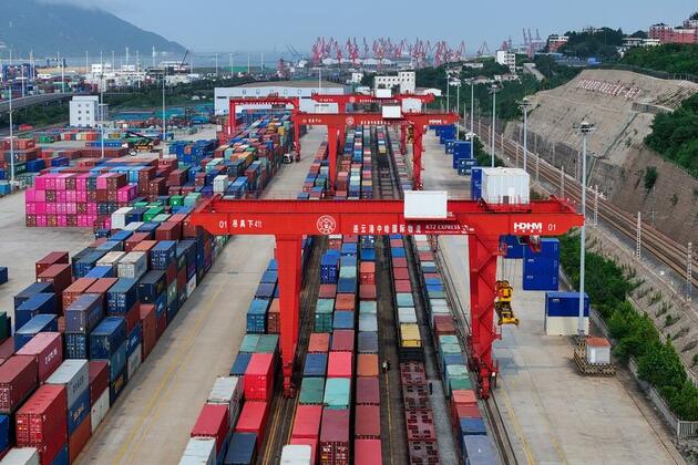 Globalization works for sustainable development while protectionism leads to decline, says Australian expert