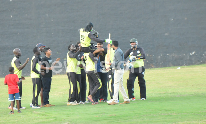 Challengers win T20 title Challengers win T20 title