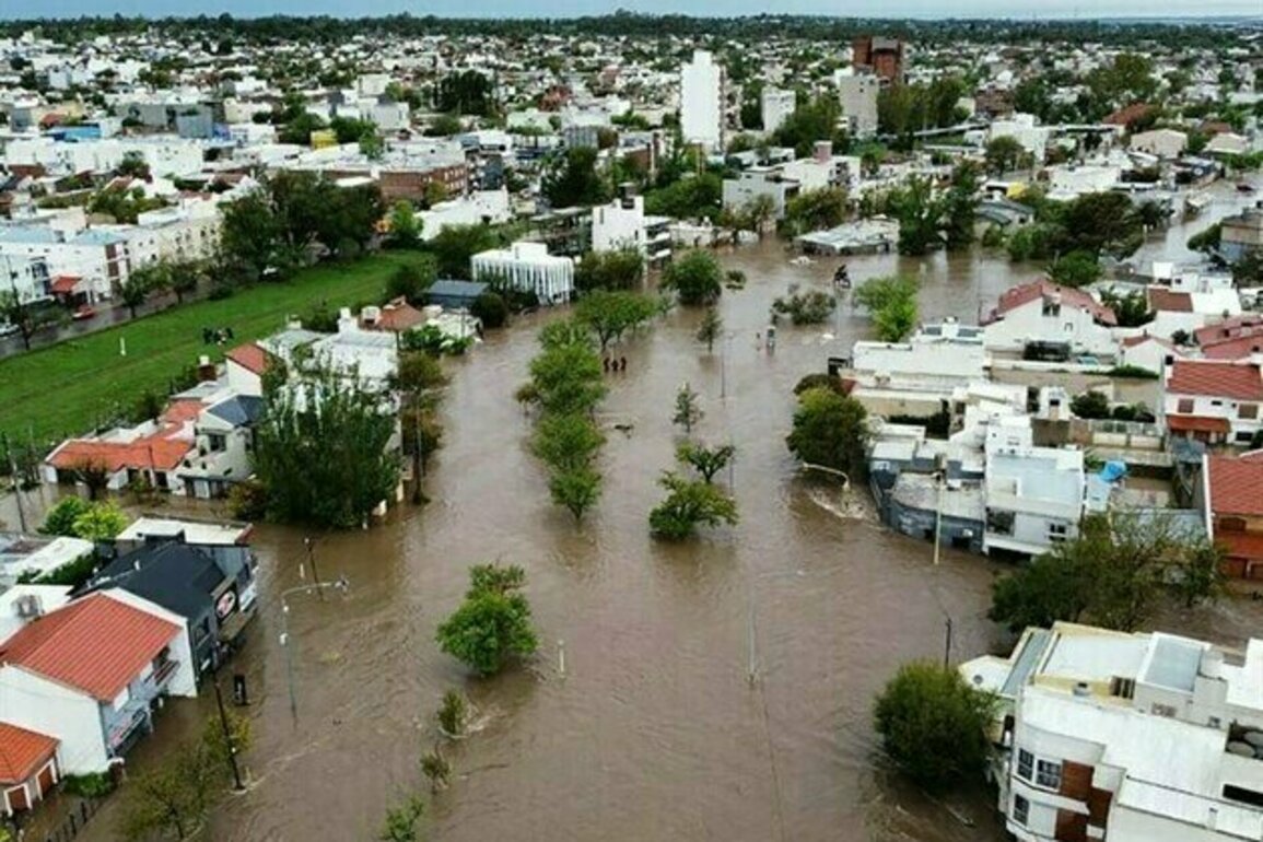 Ten Dead, Hundreds Evacuated in Argentina Floods