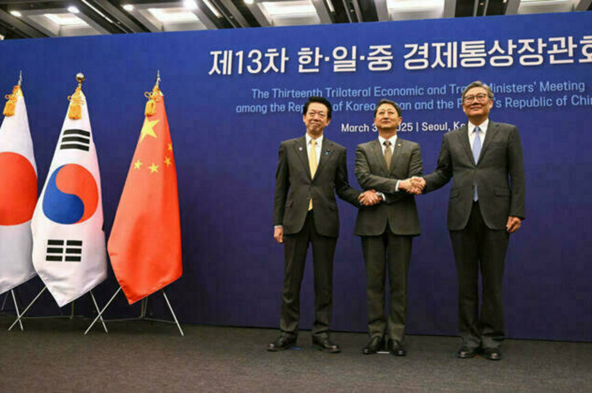 China, South Korea and Japan agree to strengthen free trade