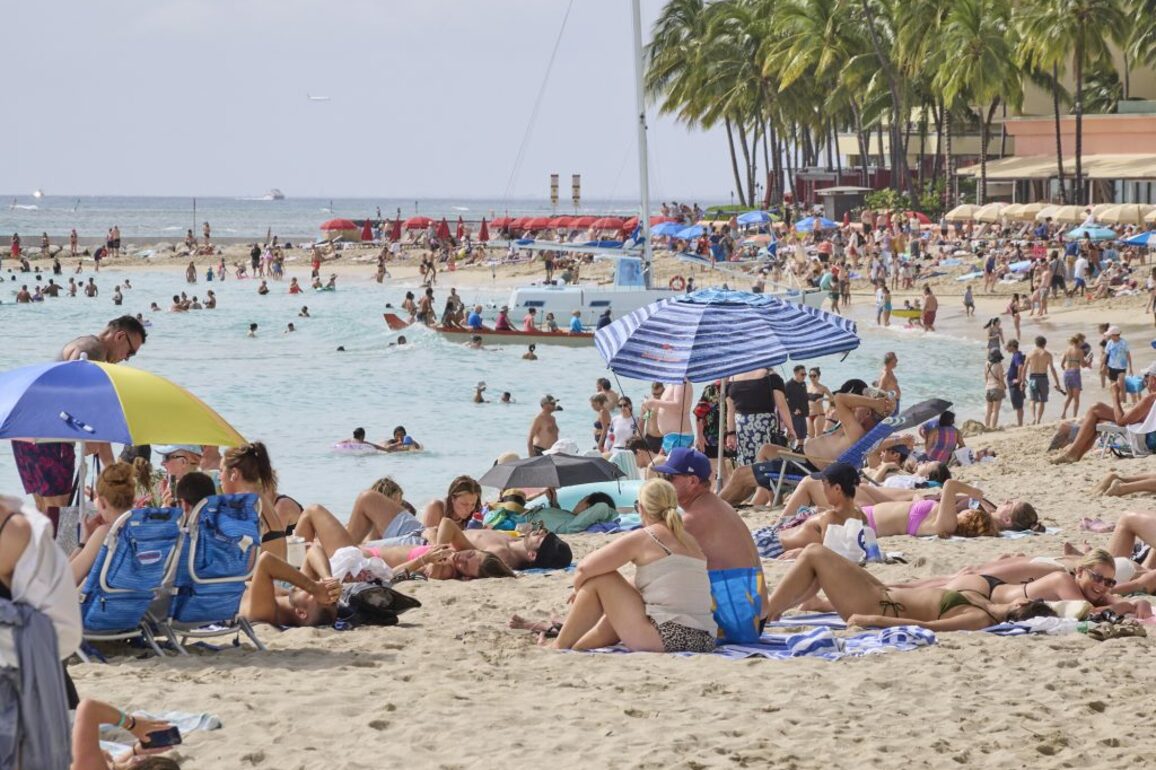 New Lawsuit Raises Concerns Over Labeling Of 'Reef-Safe' Sunscreens - Honolulu Civil Beat
