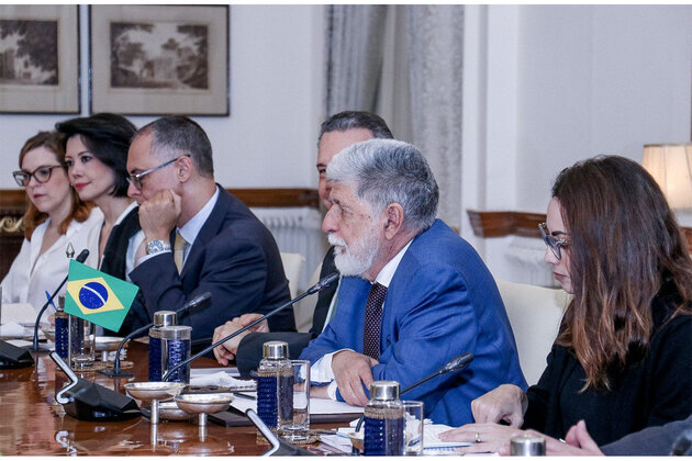 Chief advisor to Brazil's presidency Amorim warns of real risk of world war, says global order no longer exists