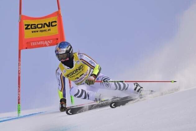 Lindsey Vonn finishes second in super-G behind Emma Aicher