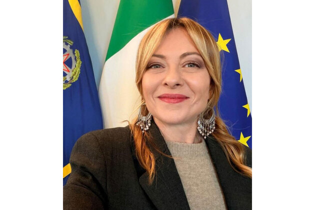 Giorgia Meloni's 'desi' jhumka selfie goes viral, wins hearts online