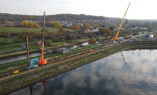  275 Arcelor Mittal PU32 steel sheet piles, 15m in length, being installed by Sheet Piling UK at the King George V reservoir