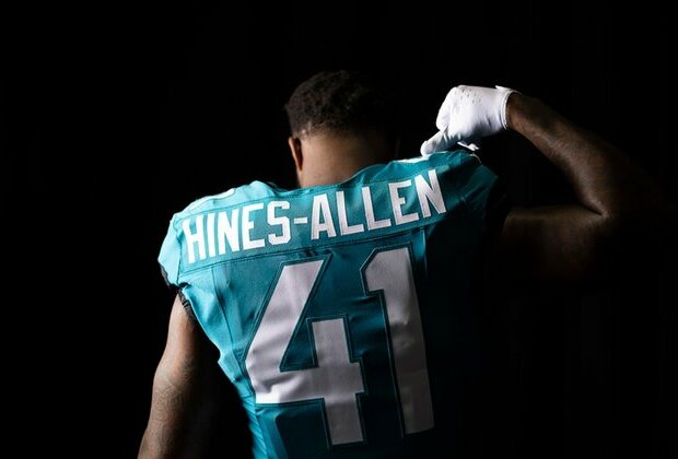 Official: Jaguars&#039; Josh Hines-Allen Announces Name Change