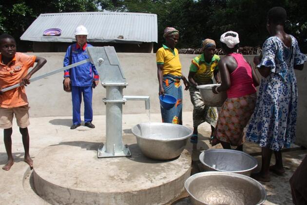 (Hello Africa) China-aided rural water project transforms Togo villages